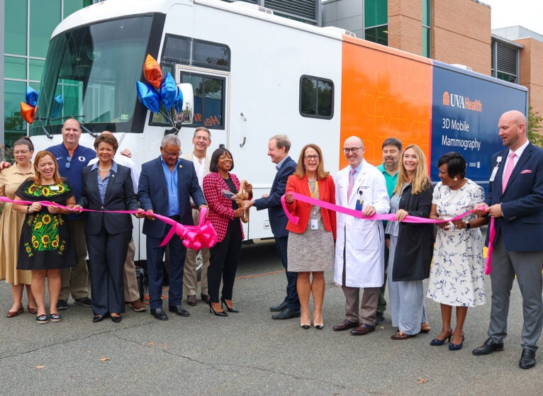 UVACH 3D_Mobile Mammography_ribbon cutting