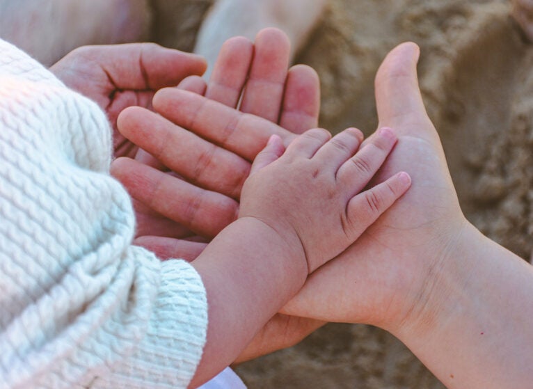 parent_child_hands